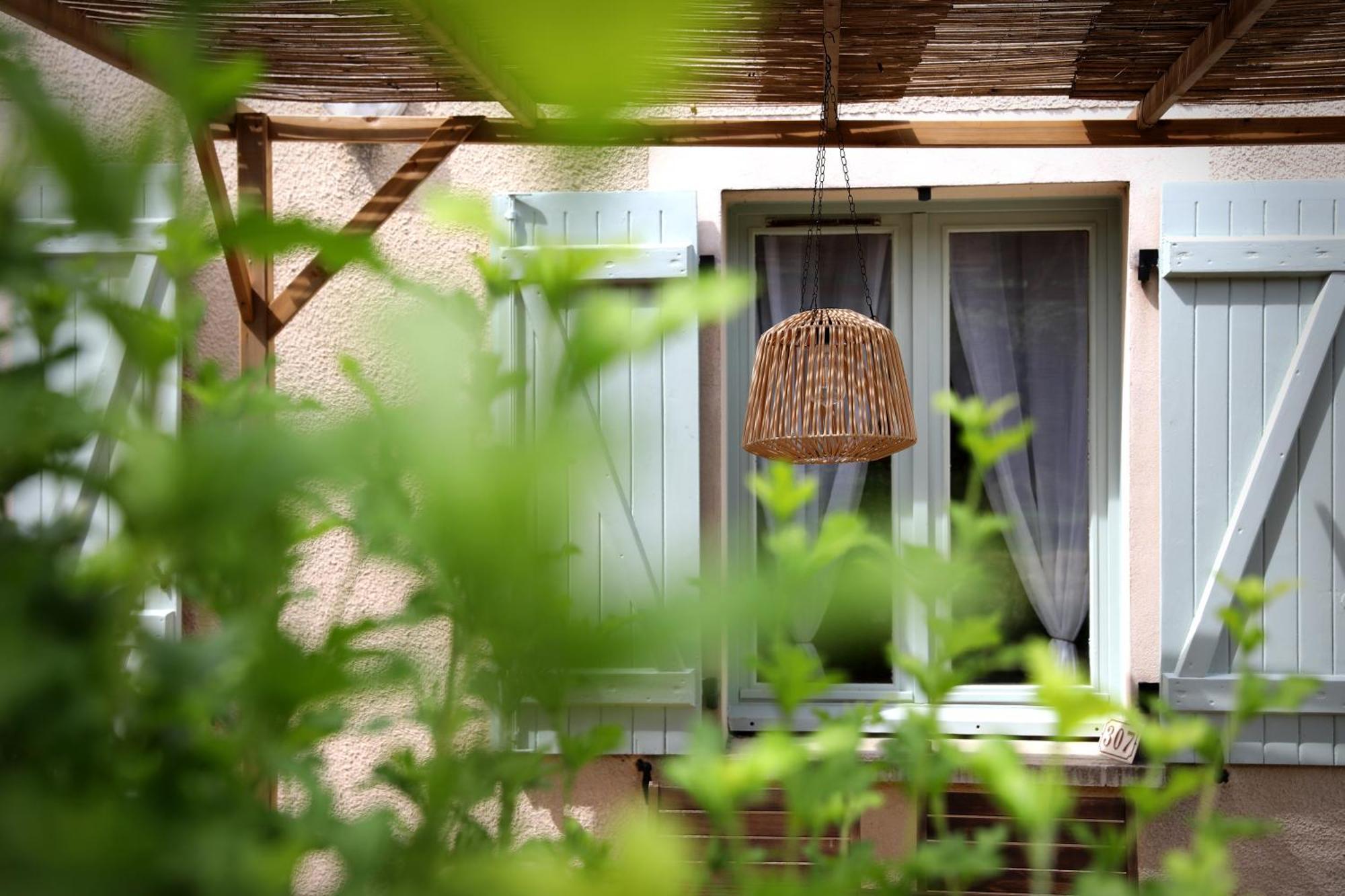 Gite " O Paradis" Douelle Luaran gambar